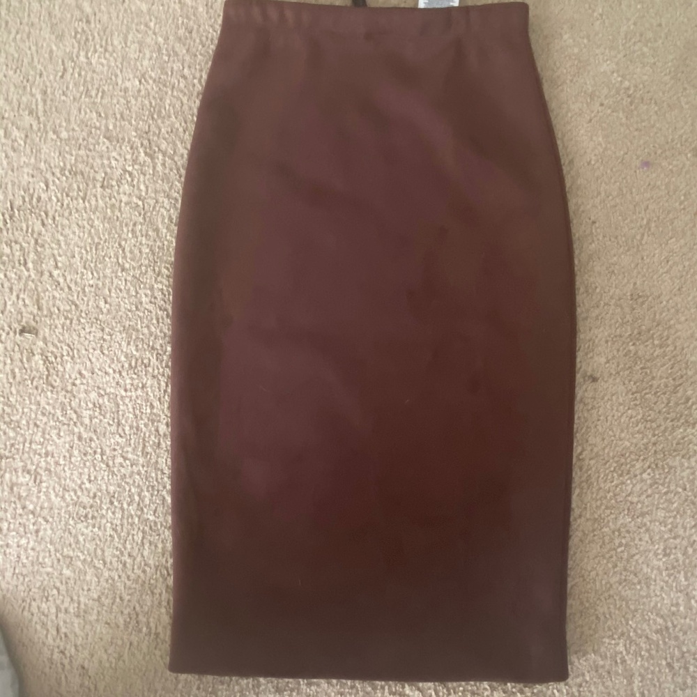 Brand new BCBG brown suede pencil skirt XXS